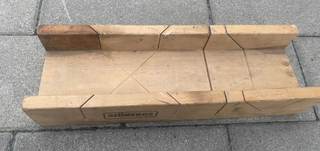 Sjöbergs geringslåda i trä (44 Cm)