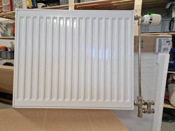 Vattenburet värmeelement/radiator